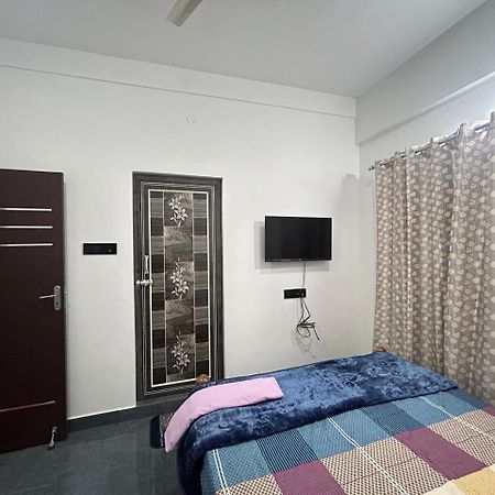 Travel Inn Mysore Vanivilasa Puram Esterno foto