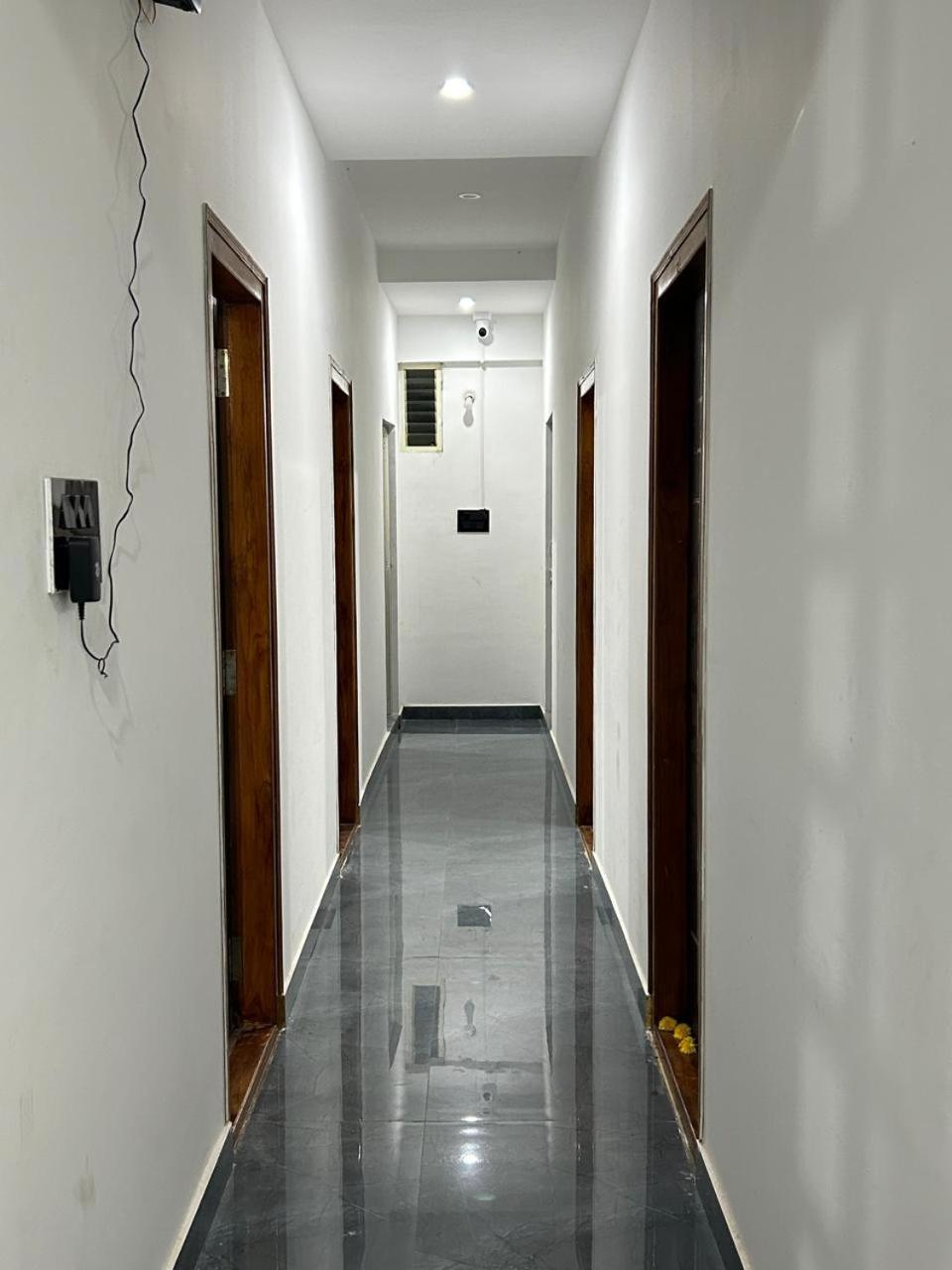 Travel Inn Mysore Vanivilasa Puram Esterno foto
