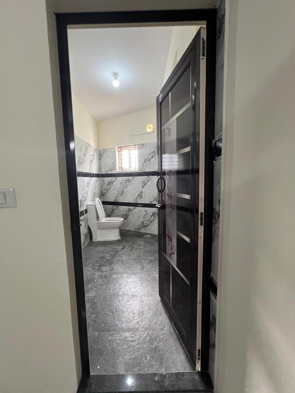 Travel Inn Mysore Vanivilasa Puram Esterno foto
