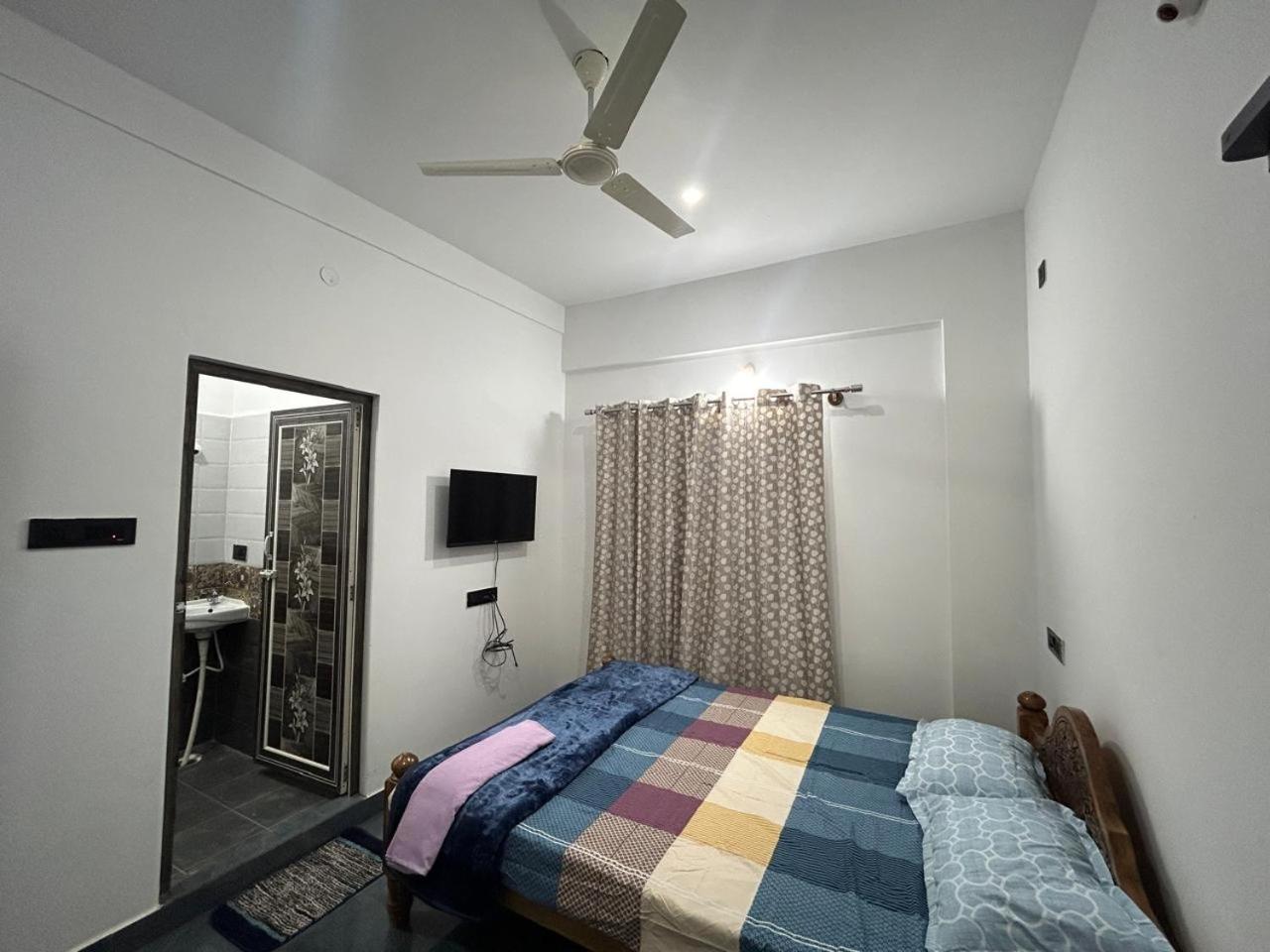 Travel Inn Mysore Vanivilasa Puram Esterno foto